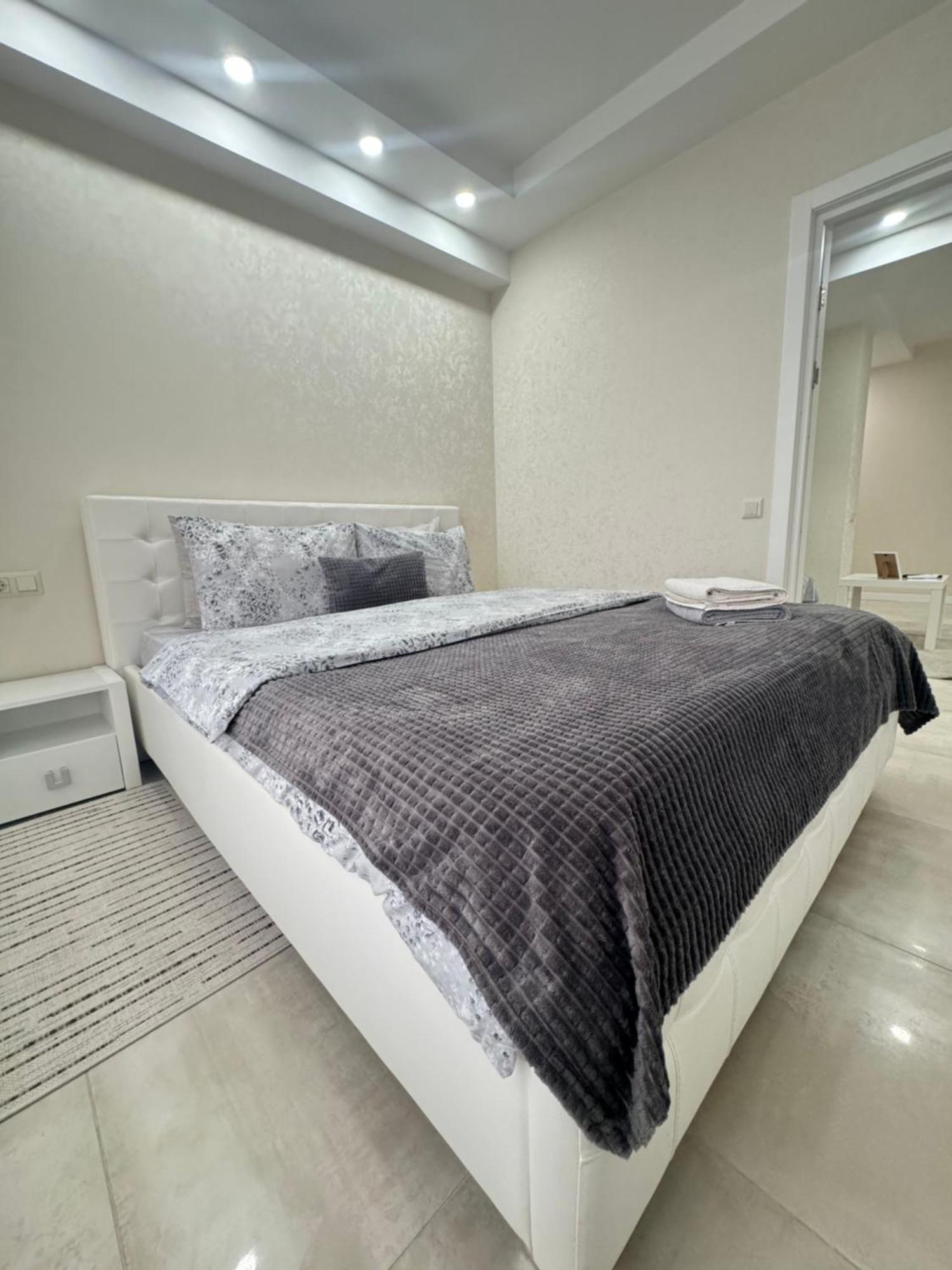 New Lux Apartment In Kišiněv Exteriér fotografie